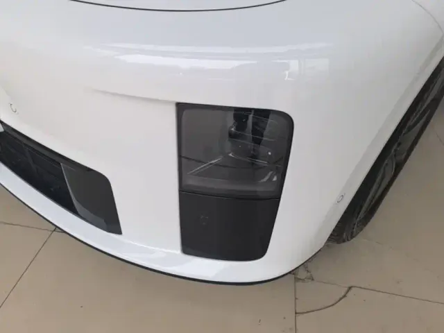 Li Auto i6 — Фото автомобиля 23