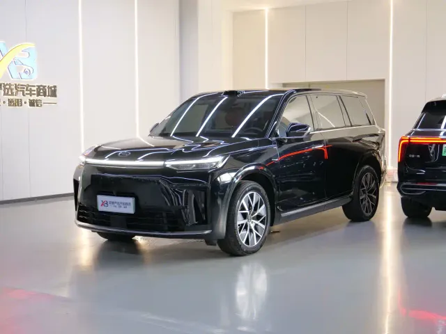 Фотография автомобиля — GAC Trumpchi Xiangwang S9