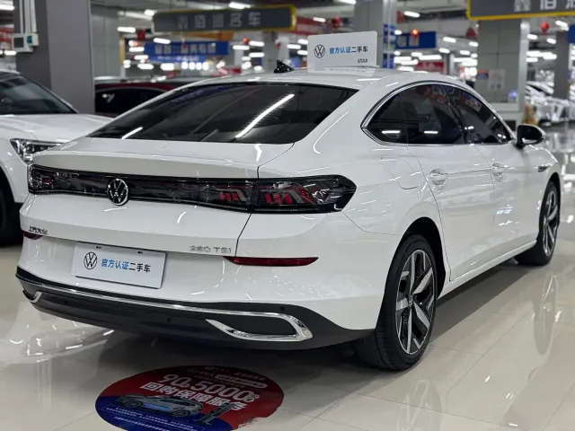 Volkswagen Lamando — Фото автомобиля 11