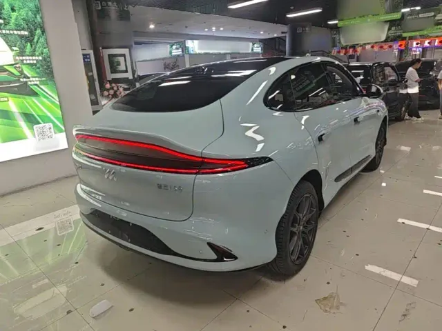 IM Motors LS6 — Фото автомобиля 6