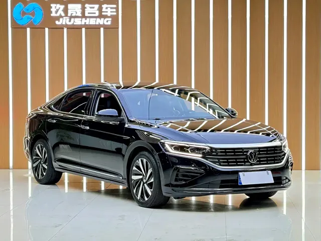 Volkswagen Passat — Фото автомобиля 3