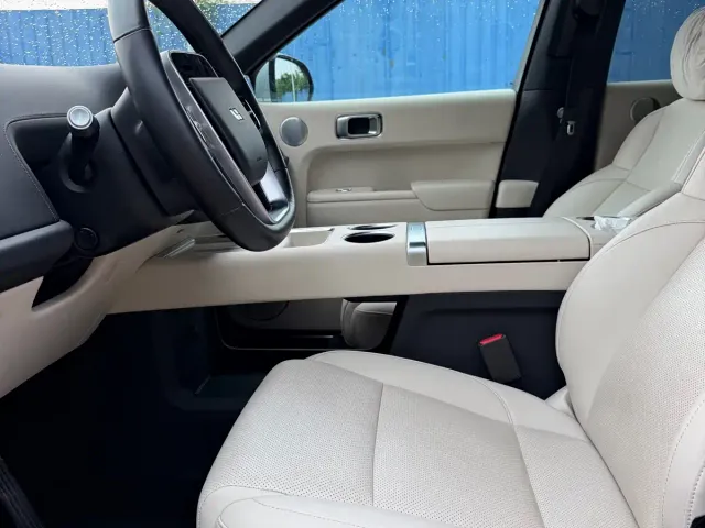 Li Auto L9 — Фото автомобиля 7