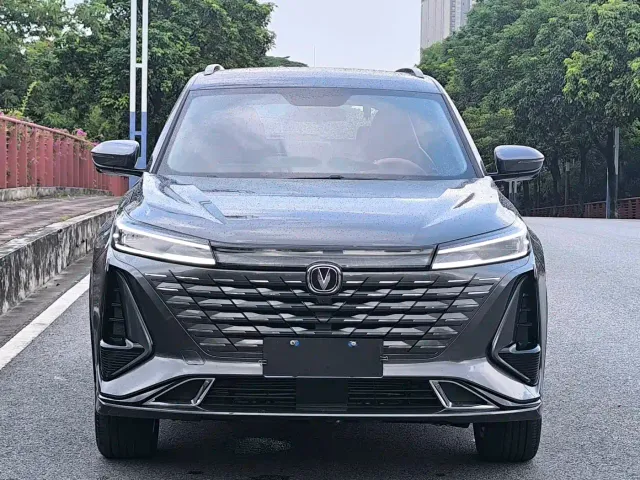 Changan CS75 Plus — Фото автомобиля 2