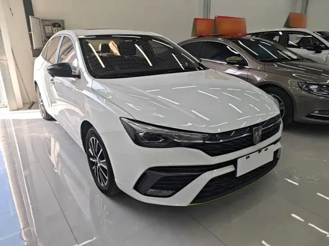 Roewe i5 — Фото автомобиля 3