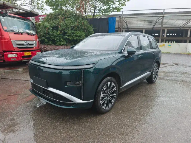 Фотография автомобиля — Wuling Starlight L