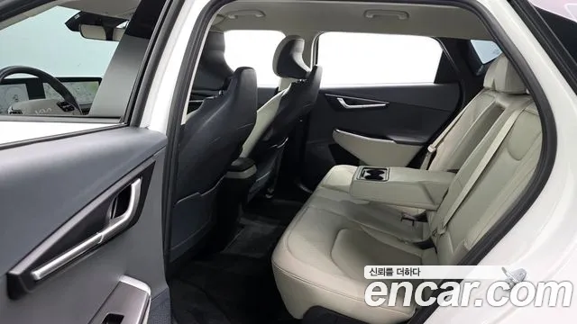 Kia EV6 — Фото автомобиля 10