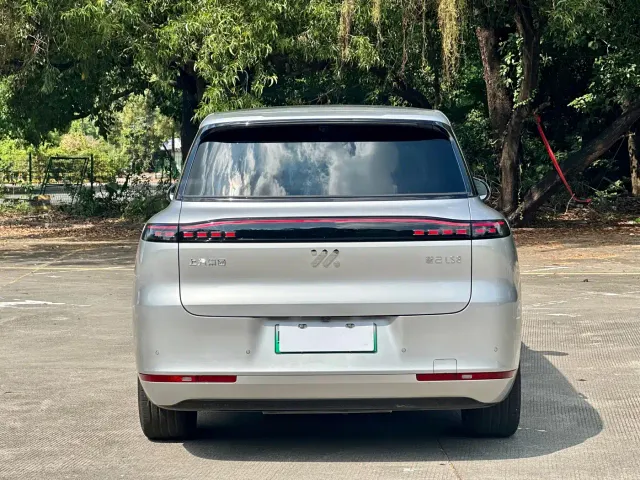 IM Motors LS8 — Фото автомобиля 25