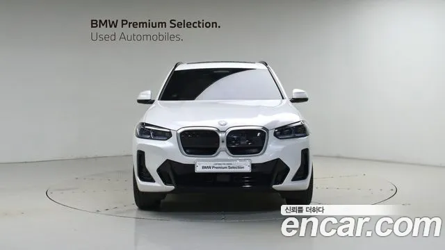 BMW iX3 G08 (2020–2024) — Фото автомобиля 3