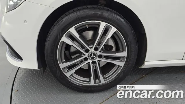 Mercedes-Benz E-Class W213 — Фото автомобиля 5