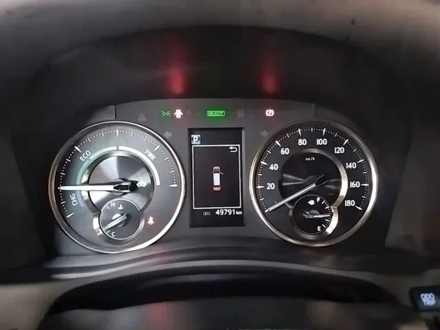 Toyota Alphard — Фото автомобиля 11