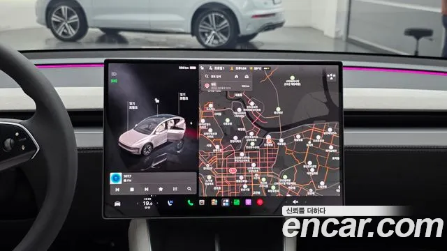 Tesla Model Y — Фото автомобиля 18