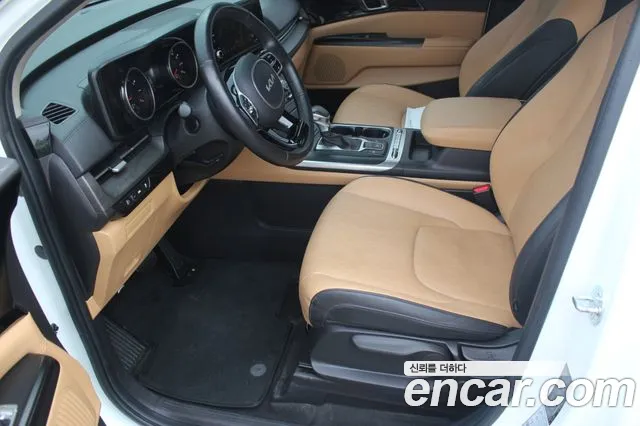 Kia Canival Carnival 4 поколение Бензин 11 мест Prestige — Фото автомобиля 9
