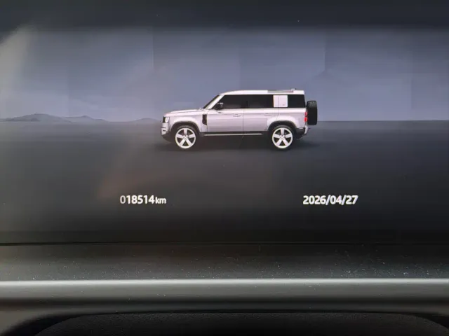 Land Rover Defender — Фото автомобиля 11