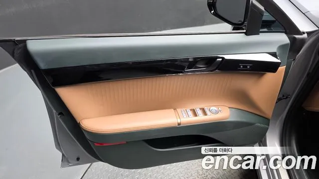 Hyundai Grandeur GN7 — Фото автомобиля 13