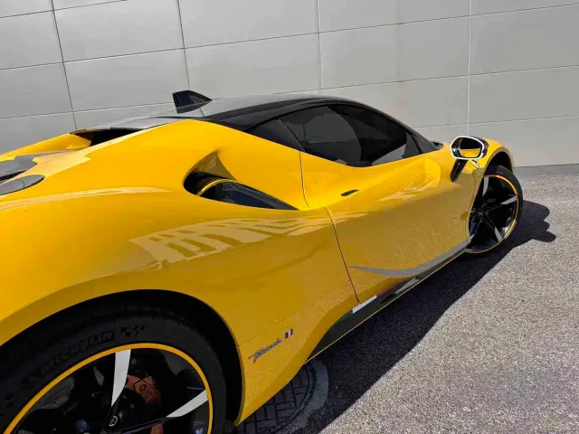 Ferrari SF90 — Фото автомобиля 2