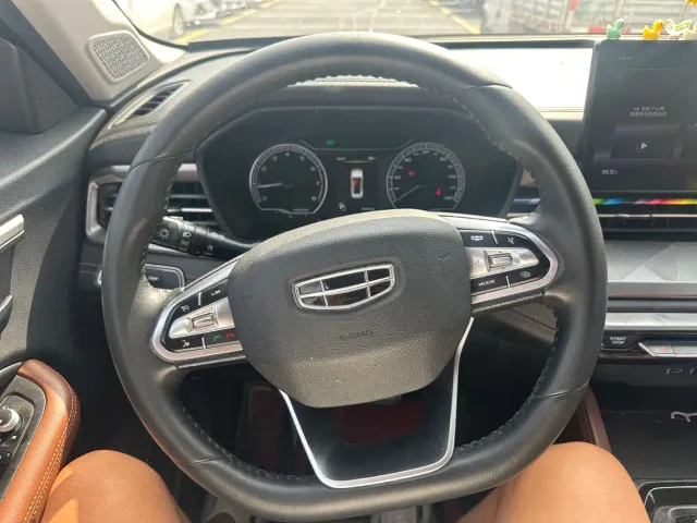 Geely Vision X6 — Фото автомобиля 10