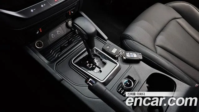KG_Mobility_Ssangyong Rexton Новый Rexton Sport Khan Дизель 2.2 4WD — Фото автомобиля 9