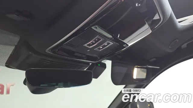 Land Rover Range Rover Velar — Фото автомобиля 29