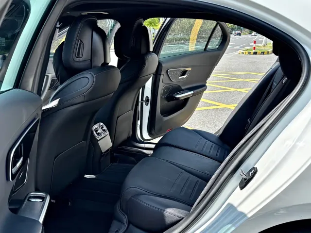 Mercedes-Benz C-Class — Фото автомобиля 9