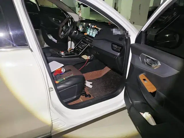 BAIC X7 — Фото автомобиля 13