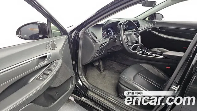 Hyundai Sonata — Фото автомобиля 17