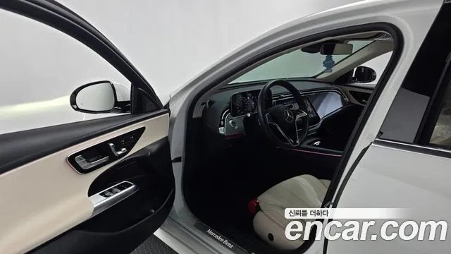 Mercedes-Benz E-Class W214 — Фото автомобиля 15