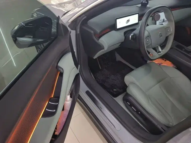 Nio ET5 Touring — Фото автомобиля 15