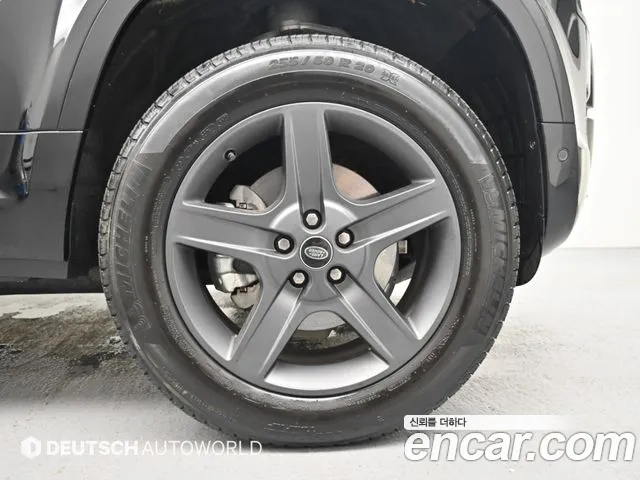 Land Rover Defender Defender (L663) 110 P300 X-Dynamic SE — Фото автомобиля 5