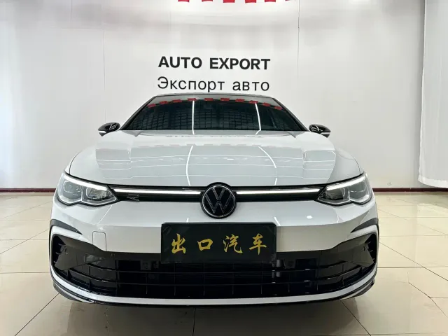 Volkswagen Golf — Фото автомобиля 2