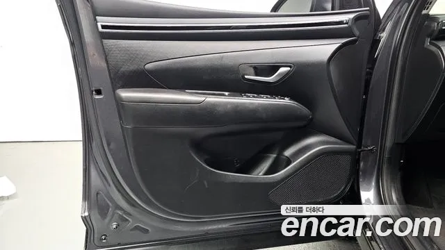 Hyundai Tucson Tucson (NX4) Дизель 2.0 4WD — Фото автомобиля 22