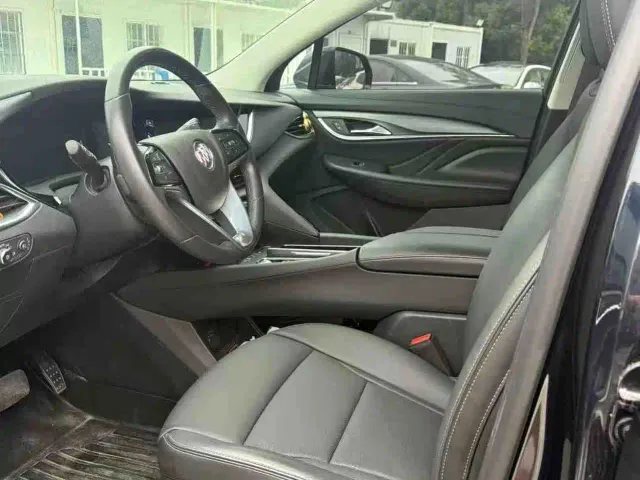 Buick Enclave — Фото автомобиля 4