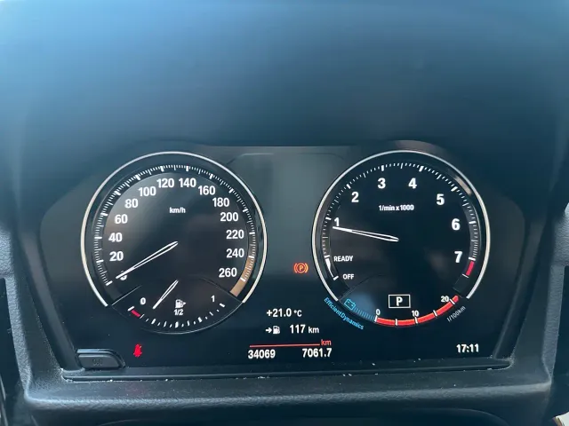 BMW 1 Series — Фото автомобиля 12