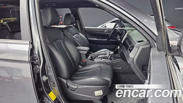 KG_Mobility_Ssangyong Rexton Новый Rexton Sport Khan Дизель 2.2 4WD — Фото автомобиля 10