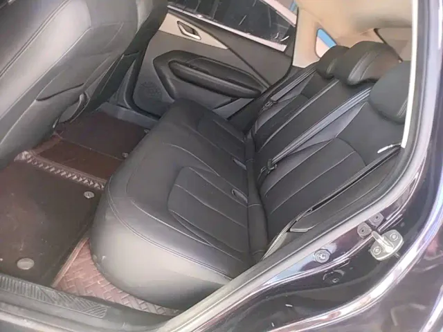 Wuling Starlight — Фото автомобиля 16