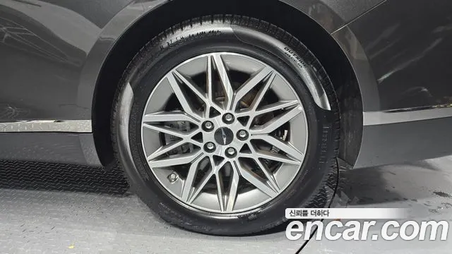 Genesis G80 Бензин 2.5 турбо 2WD — Фото автомобиля 21