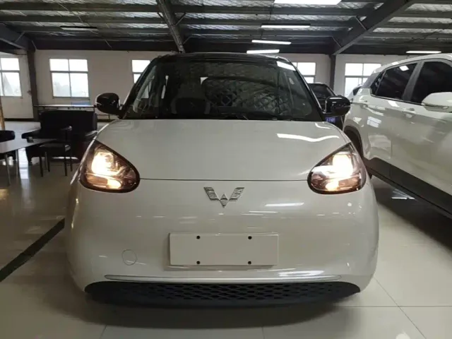 Wuling Bingo — Фото автомобиля 2