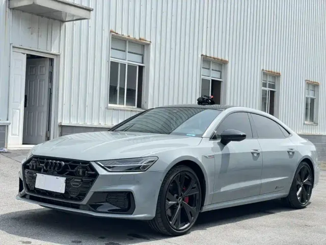 Фотография автомобиля — Audi A7L