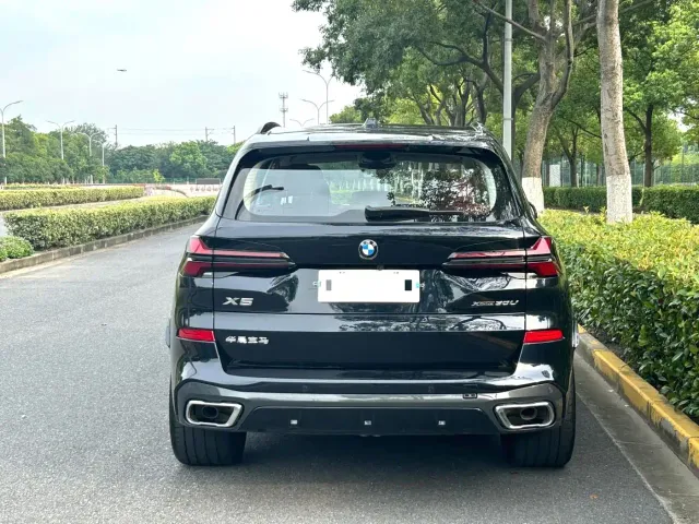BMW X5 — Фото автомобиля 5