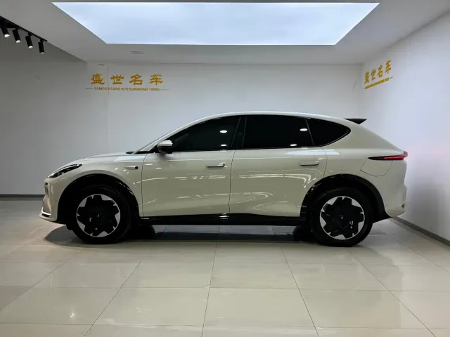 IM Motors LS7 — Фото автомобиля 4