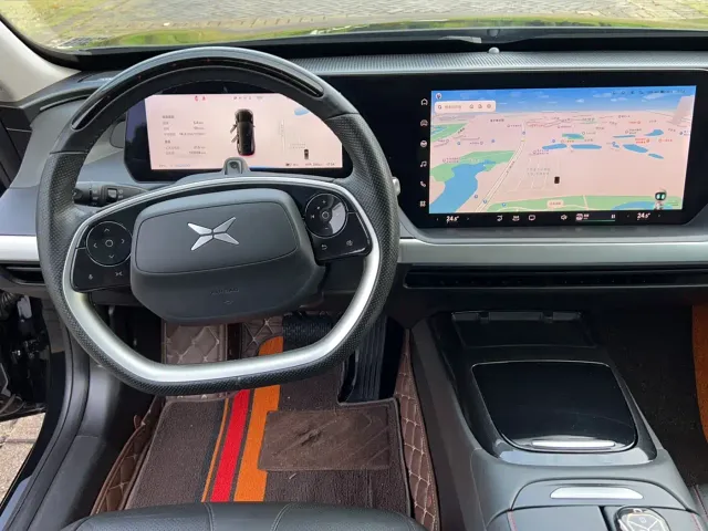 Xpeng P7 — Фото автомобиля 15