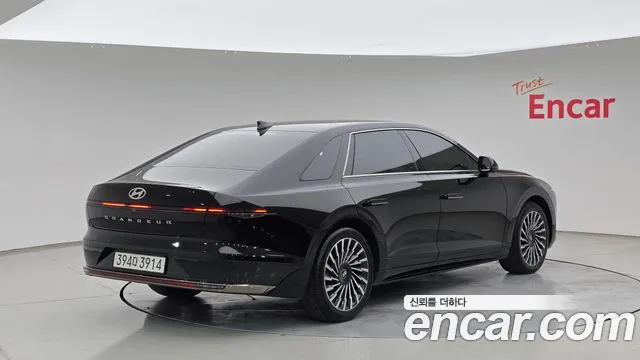 Hyundai Grandeur GN7 — Фото автомобиля 2