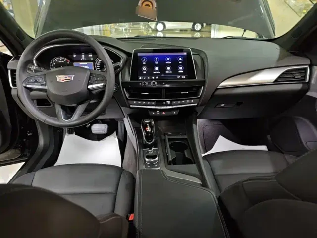 Cadillac CT5 — Фото автомобиля 5