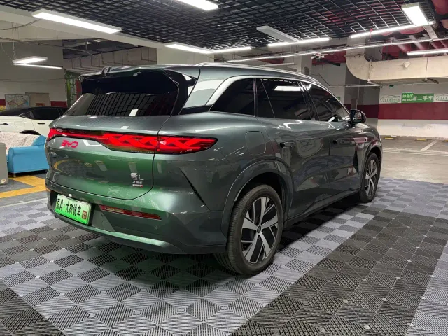 BYD Tang L — Фото автомобиля 7