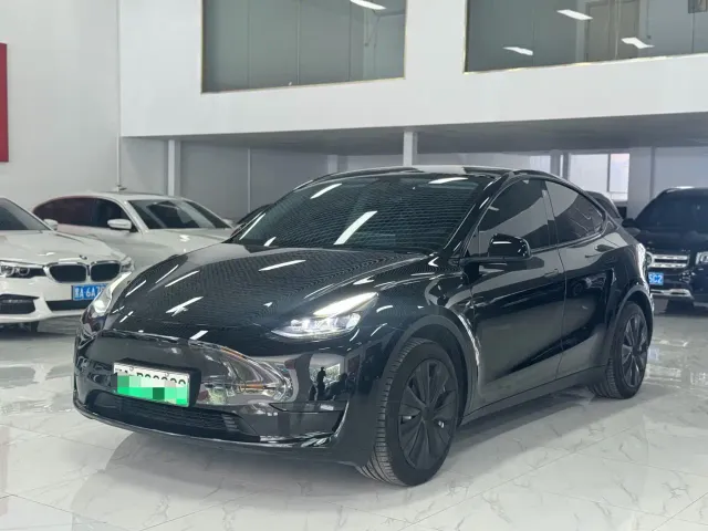 Фотография автомобиля — Tesla Model Y