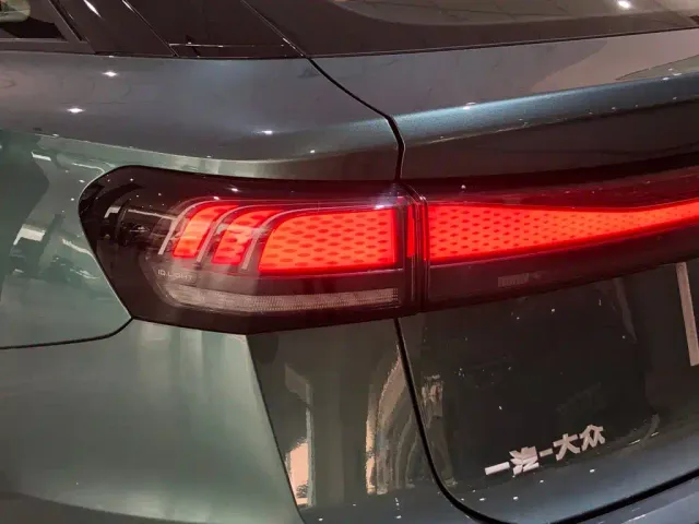 Volkswagen ID.7 Vizzion — Фото автомобиля 12