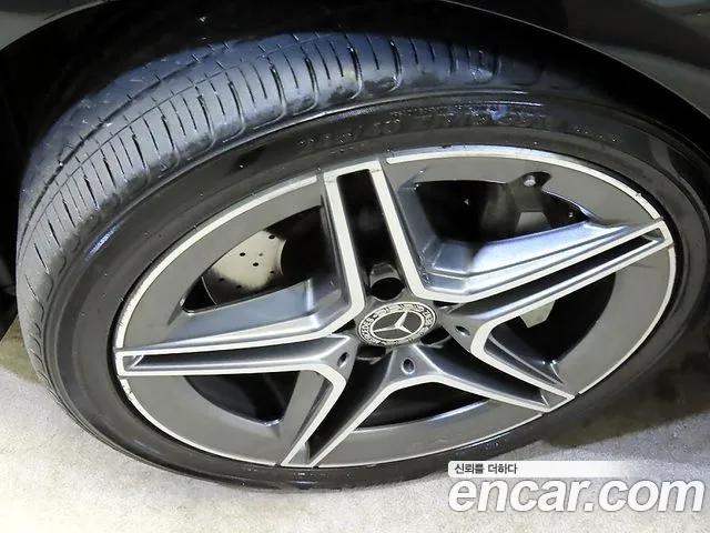 Mercedes-Benz CLS-Class — Фото автомобиля 20