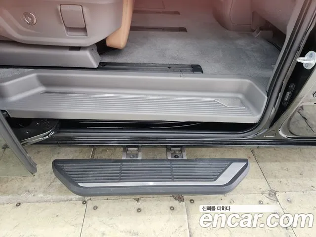 Hyundai Staria Staria 4WD Lounge 7 мест — Фото автомобиля 11