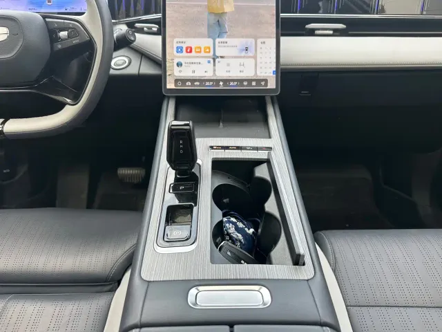 Geely Boyue L — Фото автомобиля 14