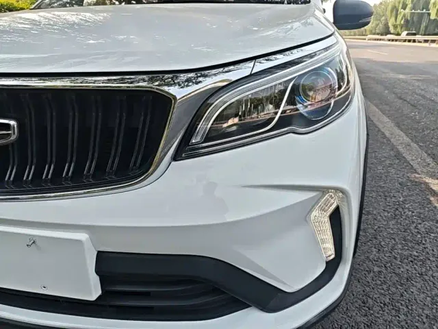 Geely Vision X3 — Фото автомобиля 23