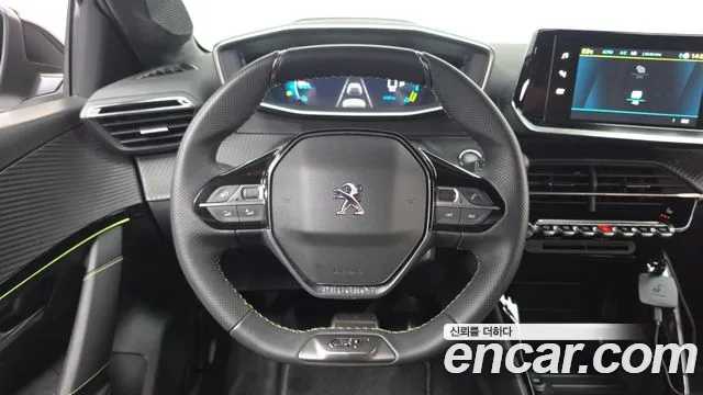 Peugeot 208 — Фото автомобиля 13